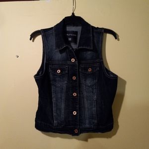 Women's Maurice's Jean Vest.